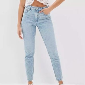 AE Strigid Mom Jean - Size 4